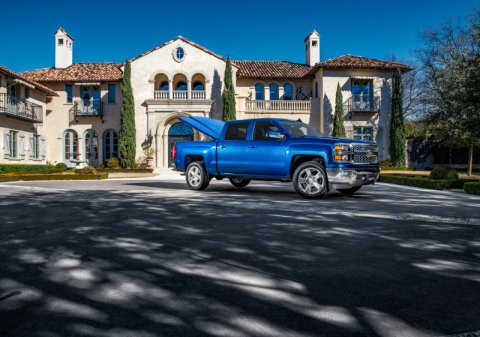 UnderCover 17-18 Chevy Silverado 1500 (19 Legacy) 6.5ft Elite LX Bed Cover - Gasoline