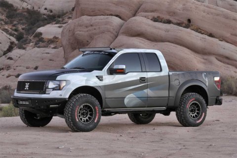 Fabtech 10-14 Ford Raptor 4in System - Component Box 1