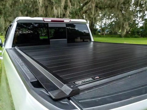 Retrax 88-06 Chevrolet/GMC & 2007 Classic (6.5ft. Bed) Retrax IX