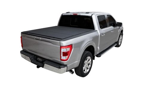 Access LOMAX 09-18 Ram 1500 / 19+ Ram Classic (w/o Rambox) 5ft 7in Trifold Bed Cover - Black Diamond