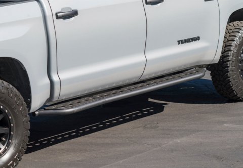 Cali Raised 14-21 Toyota Tundra Step Ed Rock Sliders - No Kick Out/PowderCoat Plate/BedLiner