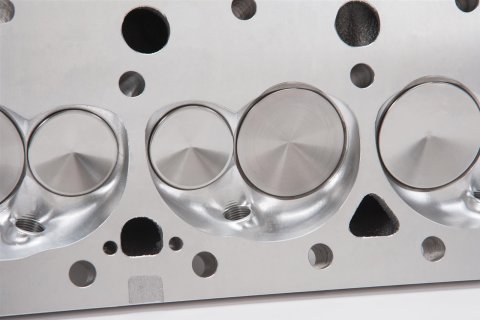 Edelbrock Cylinder Head Victor Jr SBC 23 Deg 220cc Complete for Hydraulic Roller Cam