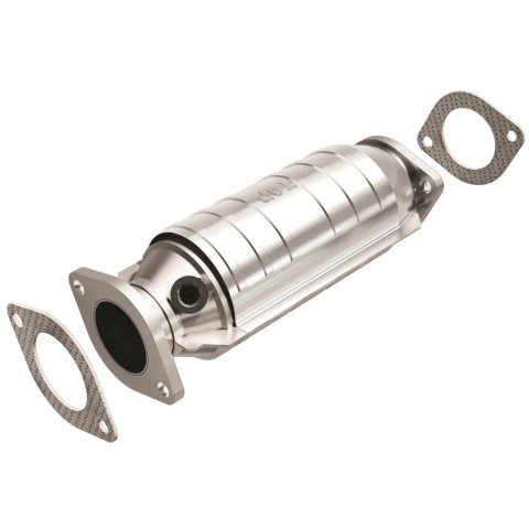 MagnaFlow Direct Fit Catalytic Converter 95-96 Nissan Sentra 1.6L