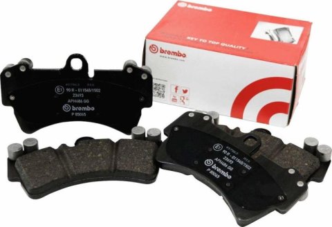 Brembo OE Front/Rear Disc Brake Kit (2x bre09.B807.51, 1x breP50093)
