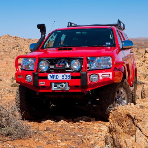 ARB Bumper/Fitting Kit Bundle 3214510 (1x arb3214510, 1x arb6173644)