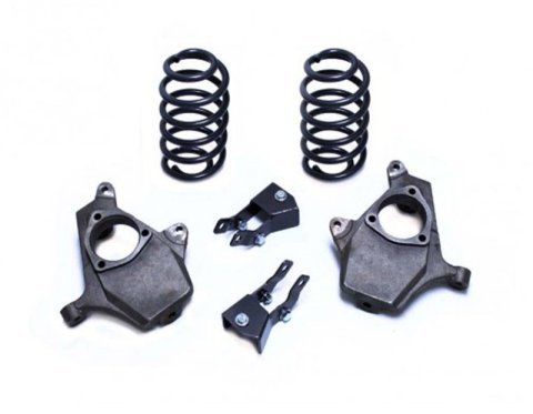 MaxTrac 00-06 GM C/K1500 SUV 2WD/4WD 3in/4in Lowering Spindle Kit (1x mxt100920, 1x mxt201040, 1x mxt440513)