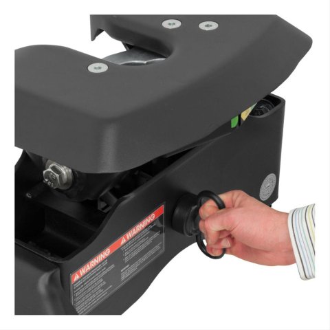 CURT A20 Fifth Wheel Trailer Hitches for 2017-2019 TITAN XD - 16074 5th Hitch