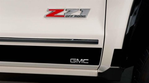 Putco Rocker Panels for 2015-2019 SIERRA 2500 HD, 3500 HD - 9751227BPGM Panel Molding