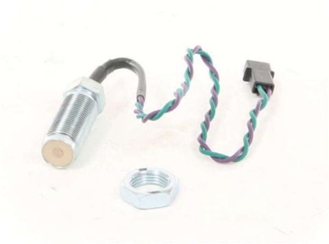 MSD Non-Magnetic Crank Trigger Signal Pickups 8276 Pickup, Replacement Pick-up, Non-Magnetic, 3/4-16 in. Thread, Harness, Flying Trigger, Each