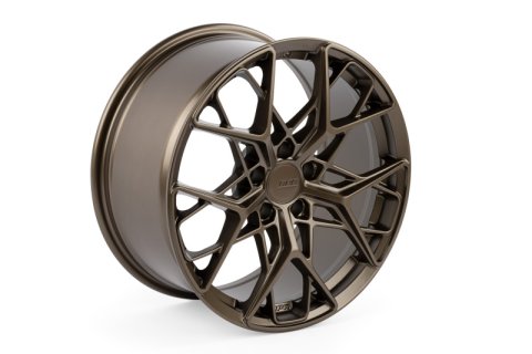 APR A02 Flow Formed - 19x8.5 - 5x112 - ET45 - 66.5mm Center Bore - Bronze Wheel