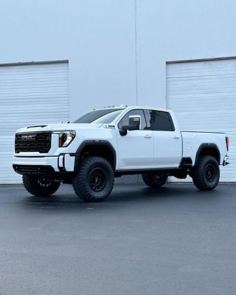 Cognito 2020+ GM 2500/3500 2WD/4WD 4in Performance Lift Kit w/ Cognito 2.0 RR Shocks & SM Series UCA
