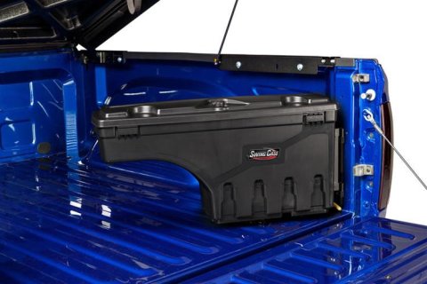 UnderCover 19-20 Chevy Silverado 1500 Passengers Side Swing Case - Black Smooth
