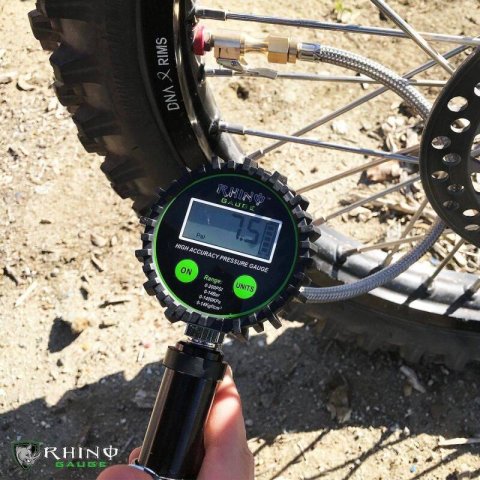 Rhino USA 200 Psi Digital Tire Inflator Gauge thumbnail 4