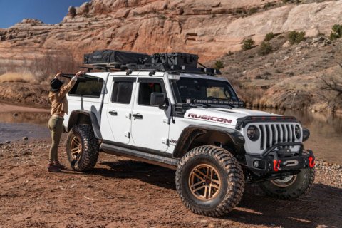 AMP Research 20-24 Jeep JT Gladiator (Launch/Overlnd/Rubicon/Sport/Sport S) PowerStep XL - Black thumbnail 2