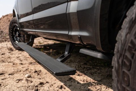 AMP Research 20-23 Jeep Gladiator (Launch/Overlnd/Rubicon/Sport/Sport S) PowerStep Xtreme - Black thumbnail 6