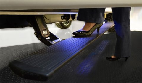 AMP Research 2020 Ford F150 /250/350/450 PowerStep Running Boards Plug N Play - Black thumbnail 4