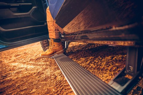 AMP Research 2025 RAM 1500 (Gas ONLY) PowerStep Plug & Play - Black thumbnail 3