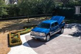 UnderCover 14-18 Chevy Silverado 1500 (19 Legacy) 6.5ft Elite LX Bed Cover - Silver Ice thumbnail 1