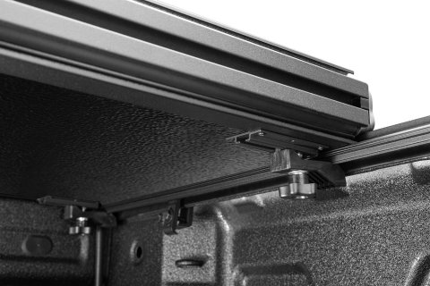 UnderCover 16-25 Nissan Titan (Allows Use of OE Tool Box) 79.2in. Bed Select Bed Cover thumbnail 2