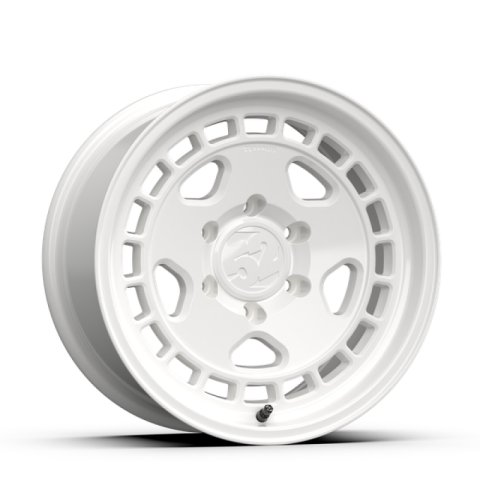fifteen52 Turbomac HD Classic 17x8.5 / 5x150 BP / 0ET / 110.3mm CB / 4.75in BS / Classic White Wheel thumbnail 2