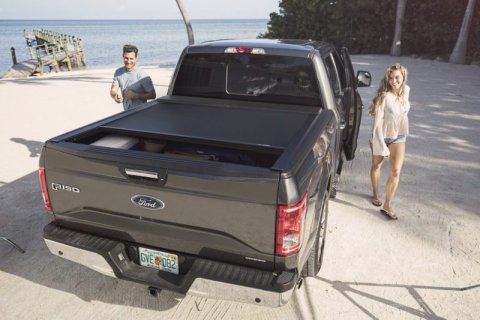 Roll-N-Lock 15-17 Ford F-150 65-5/8in E-Series Retractable Tonneau Cover thumbnail 1