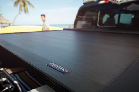 Roll-N-Lock 16-17 Toyota Tacoma Double Cab 60-1/2in E-Series Retractable Tonneau Cover thumbnail 3