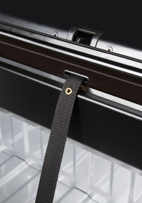 Roll-N-Lock 16-18 Nissan Titan XD Crew Cab SB 77-3/8in M-Series Retractable Tonneau Cover thumbnail 5