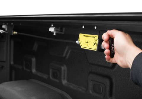 Roll-N-Lock 2019 Chevy Silverado 1500 77-3/4in E-Series Retractable Tonneau Cover thumbnail 7