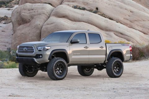 Fabtech 16-19 Toyota Tacoma 4WD/2WD 6 Lug 6in Lift System - Component Box 2 thumbnail 1