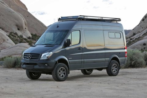 Fabtech 15-22 Mercedes Sprinter 2500/3500 Coil Assist Kit - No Struts thumbnail 1
