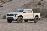 Fabtech 2024 Toyota Tacoma 4WD (w/o AVS) 1.5in Leveling Kit thumbnail 3