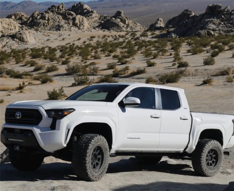 Fabtech 2024 Toyota Tacoma 4WD (Ex. TRD Pro Models) 3in Uniball Upper Control Arm Kit thumbnail 2