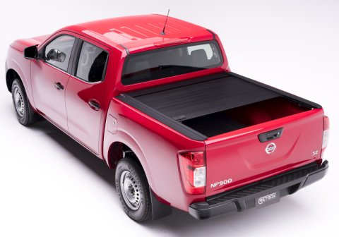 Retrax 04-up Titan Crew Cab 4-doors (w/ or w/o Utilitrack) RetraxPRO MX thumbnail 7