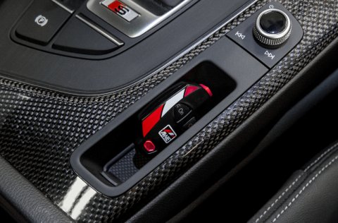 AWE Tuning Audi B9 S4 SwitchPath Exhaust - Non-Resonated (Black 102mm Tips) thumbnail 5