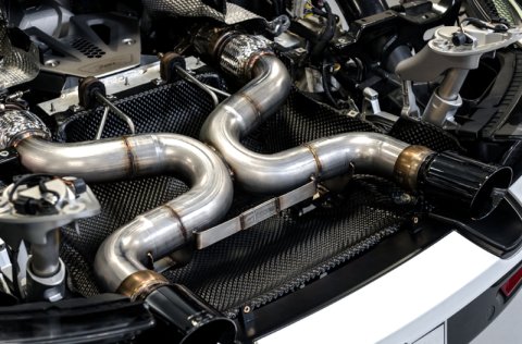 AWE Tuning McLaren 720S Performance Exhaust - Diamond Black Tips thumbnail 6