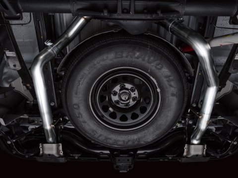 AWE Tuning 4th Gen GM 1500 6.2L Cat-Back Split Rear Exit (w/ Bumper Cutouts) - OE Tips thumbnail 7