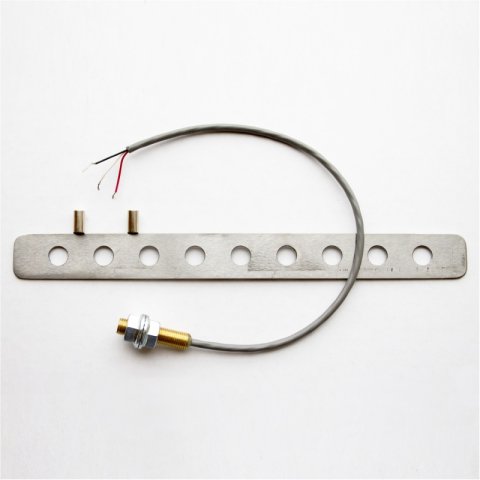 Autometer Universal Magnetic Hall Effect Speed Sensor - 4 Pack of Magnets and Bracket Included thumbnail 1