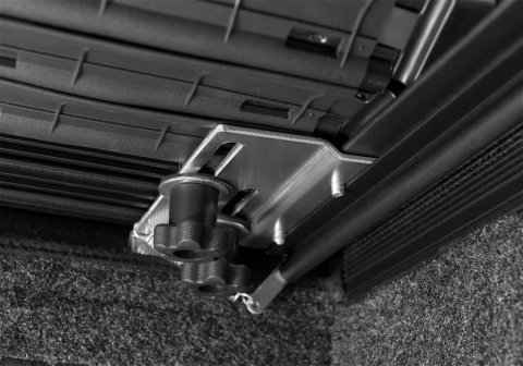 BAK 88-13 Chevy Silverado/GM Sierra Revolver X4s 6.6ft Bed Cover (2014 HD /2500 /3500) thumbnail 1