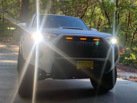 Cali Raised 14-24 Toyota 4Runner Grille Raptor LED Light Kit - Amber thumbnail 1