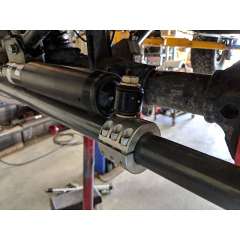 Synergy Jeep JK Steering Stabilizer Tie Rod Clamp 1-1/2in For 1.50in OD Tie Rods thumbnail 3