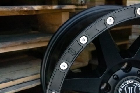 ICON 17in Compression/Alpha/Rebound Wheel Rock Ring Kit (20 Bolt) thumbnail 2