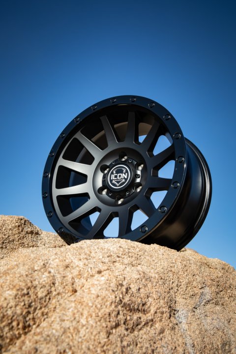 ICON Compression 18x9 6x5.5 25mm Offset 6in BS 95.1mm Bore Double Black Wheel thumbnail 4