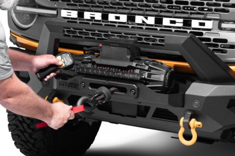 RealTruck Universal Traction Recovery 13K Winch - Black thumbnail 1