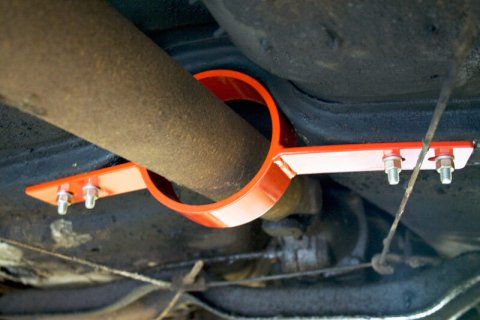 UMI Performance 64-72 GM A-Body Drive Shaft Safety Loop thumbnail 4