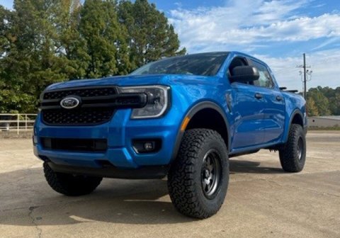 Superlift 2024+ Ford Ranger 2.5in Leveling Kit thumbnail 1
