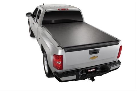 Truxedo 04-12 GMC Canyon & Chevrolet Colorado 5ft Lo Pro Bed Cover thumbnail 3