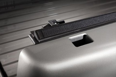 Truxedo 07-20 Toyota Tundra 5ft 6in Lo Pro Bed Cover thumbnail 6
