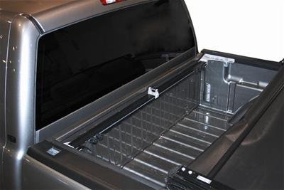 Truxedo 04-15 Nissan Titan 5ft 6in Deuce Bed Cover thumbnail 2