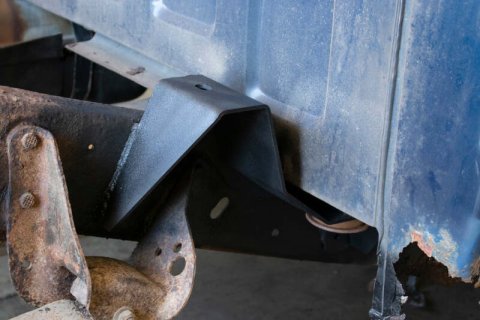 Rust Buster 1988-1998 Chevrolet & GMC C/K 1500 & 2500 Bed and Cab Mount Brackets - Left thumbnail 4