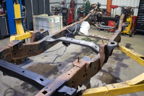Rust Buster 09-14 Ford F150 All Cab and Bed Configurations Fuel Tank Crossmember - Forward thumbnail 3